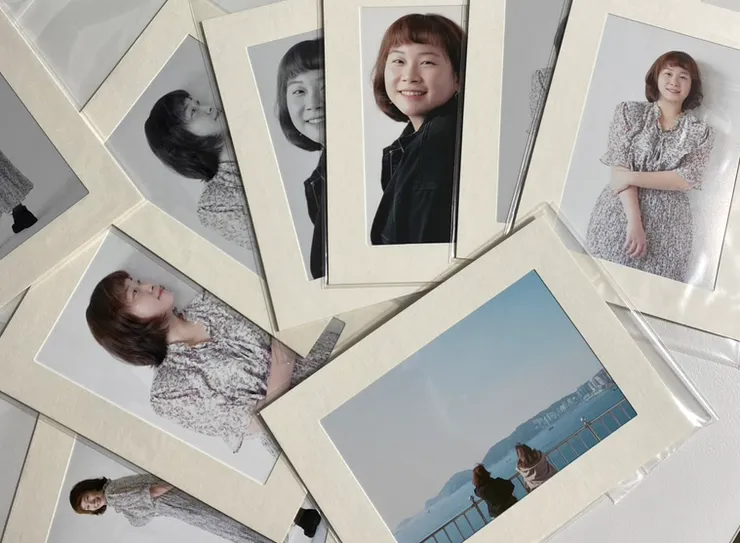 彩色&黑白洗出來的照片各一張