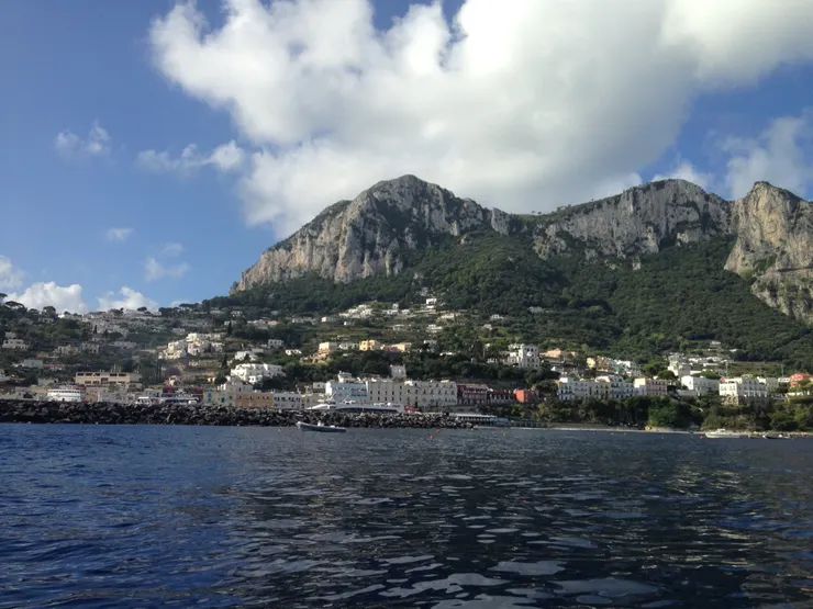 卡布里島是觀光勝地