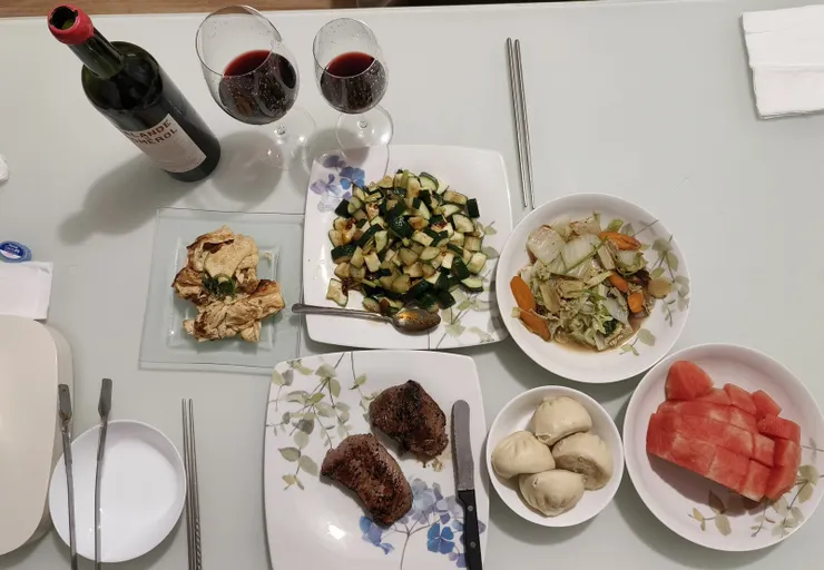 【九點開始晚餐道是法人風氣】