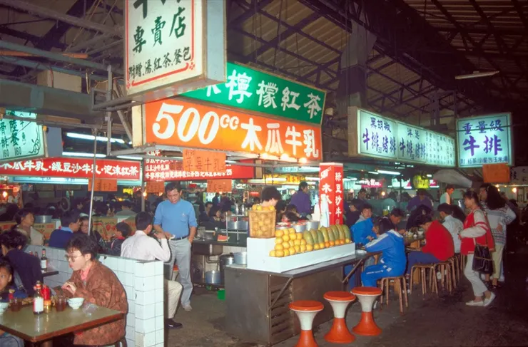 1990年的士林夜市（想當初劉德華還有來過拍攝”情義“電影）