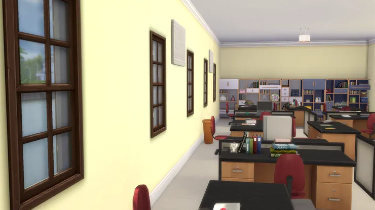 有些老師滿桌都是書。