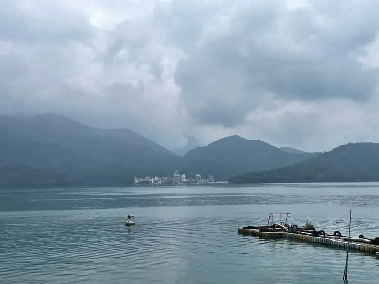 自行車道沿路的風景,很漂亮!