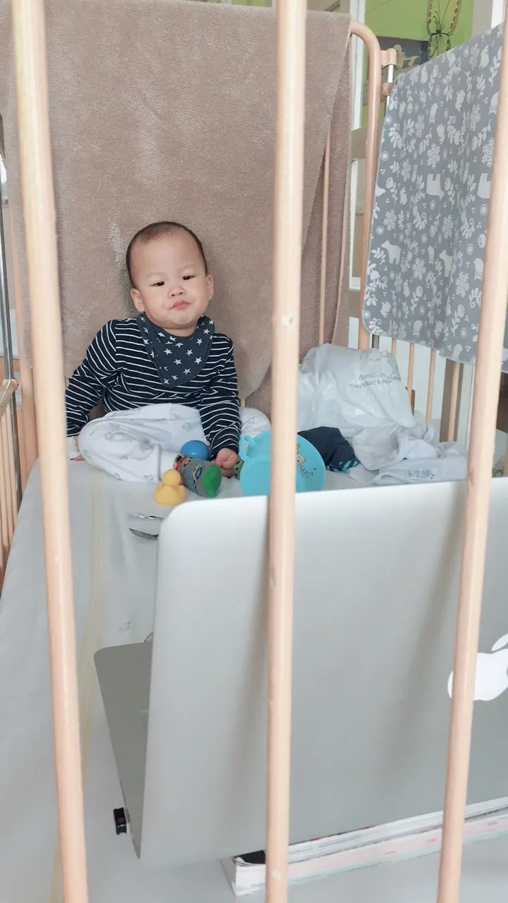 我的電腦白天都被他拿來看卡通