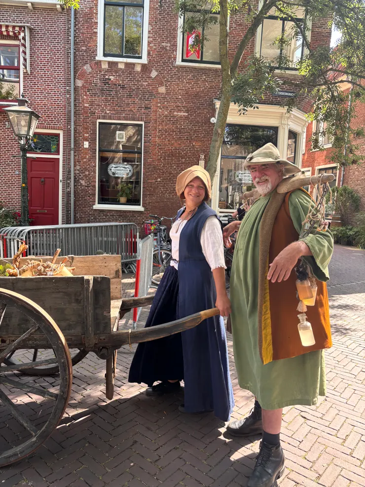 販賣油品的夫婦