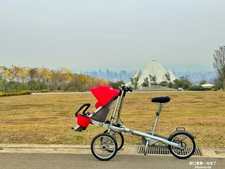 來自荷蘭的TAGA親子腳踏車。