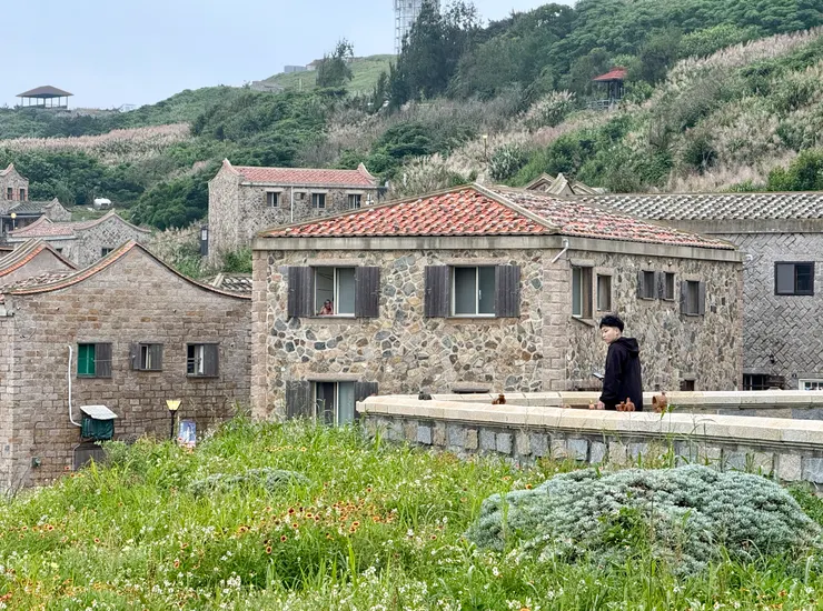 遊客中心旁就是福正聚落