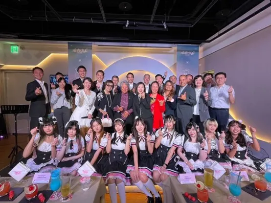 會後貴賓進行大合影。(圖/KIRABASE提供)