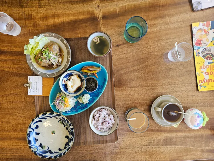 主餐套餐與飲料。