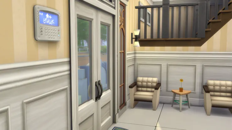 沙發後面是前梯。