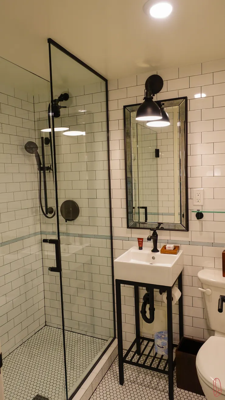 整個飯店都是六角型