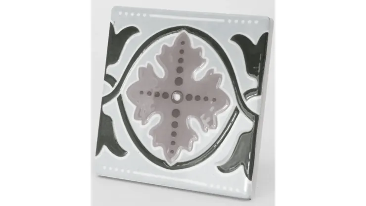 取自網路，轉成黑白