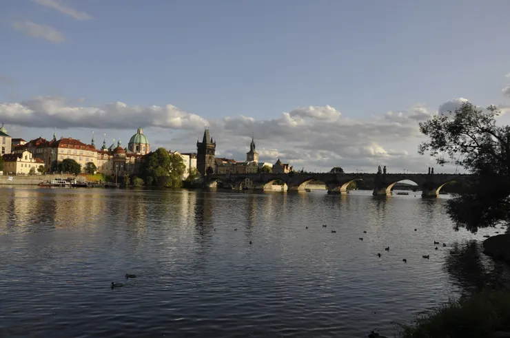 從城堡區觀看查理大橋