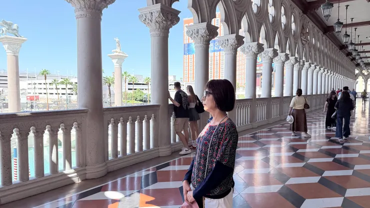 仿聖馬可廣場的立柱和總督宮的長廊