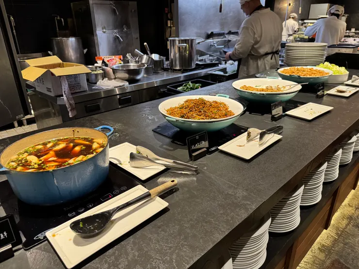 村民食堂廚窗港點_熱食區