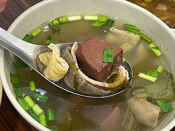 ＊（台中美食）王爺王肉羹～台中最強肉羹專賣店！多款台式小吃、