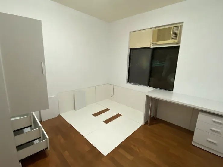 5/1勞動節凌晨(牆面及地板鋪漆鋼架防潮)