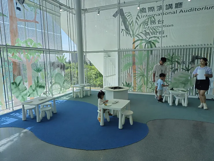 二樓的畫畫蓋章空間