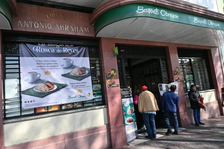 Toluca 市中心熱門早餐店 Bisquets Obregón