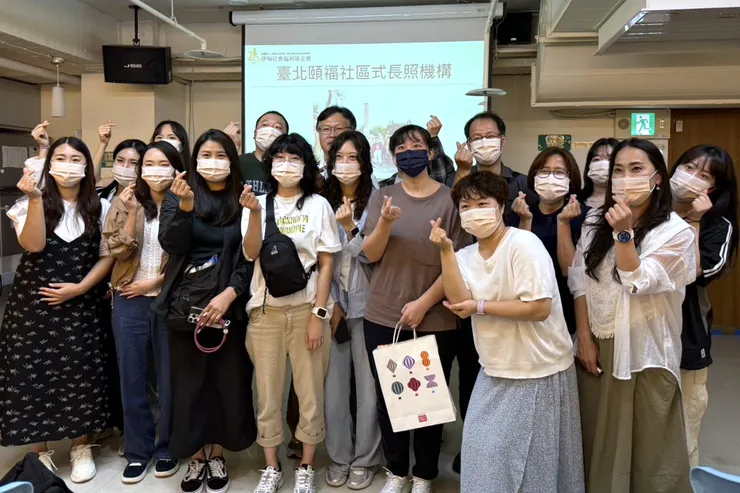（圖說：韓國奉獻會志工社福團體來台參訪，期盼汲取伊甸在長者服務的經驗。）