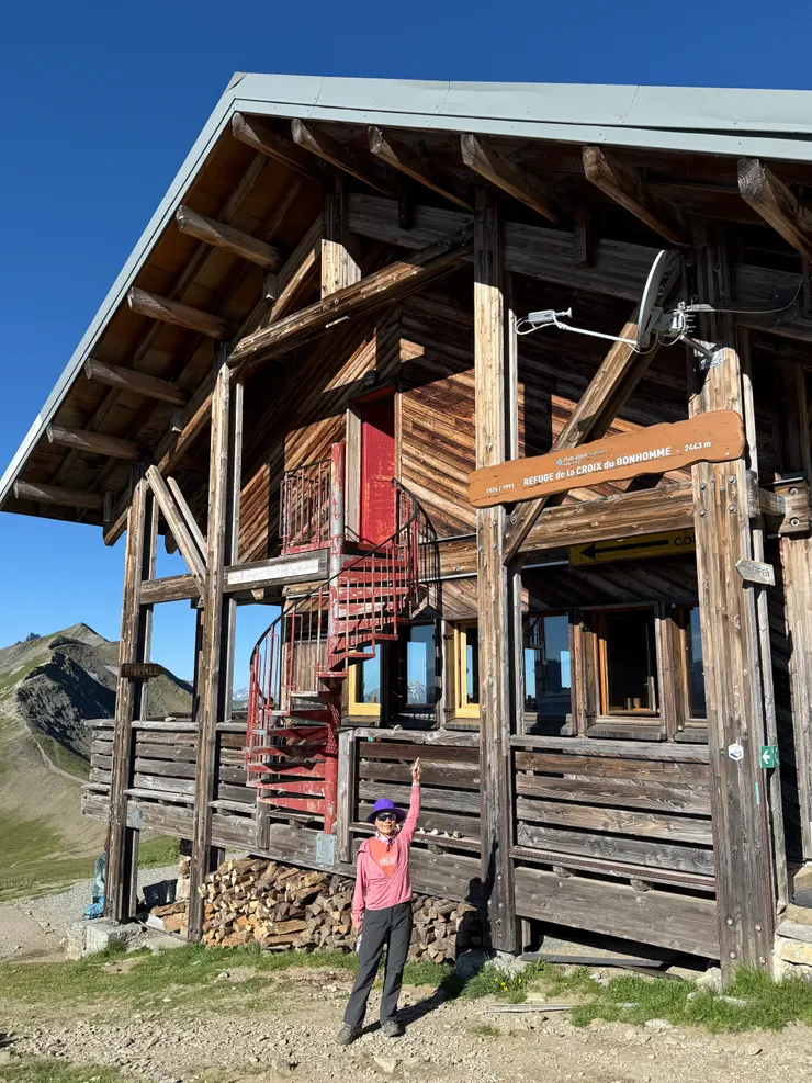 山屋長這樣，BoneHomme