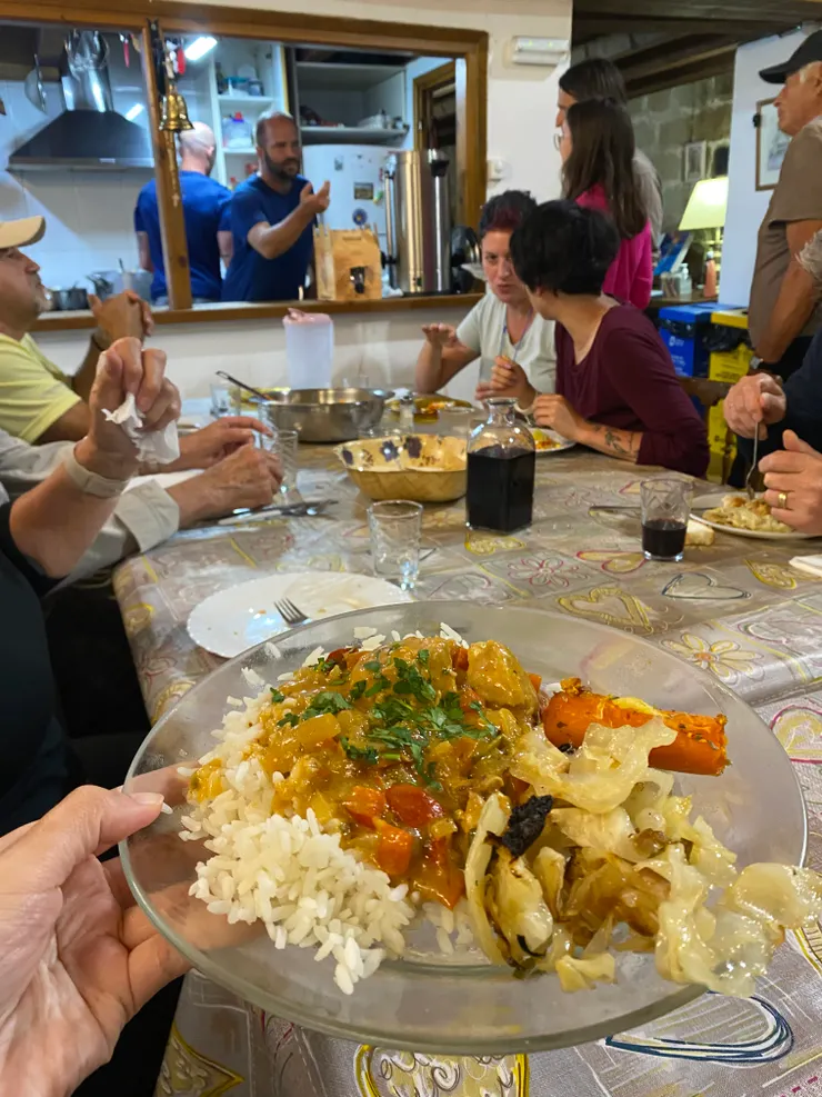 美味的晚餐,食材預算取決於前一天的捐助金額