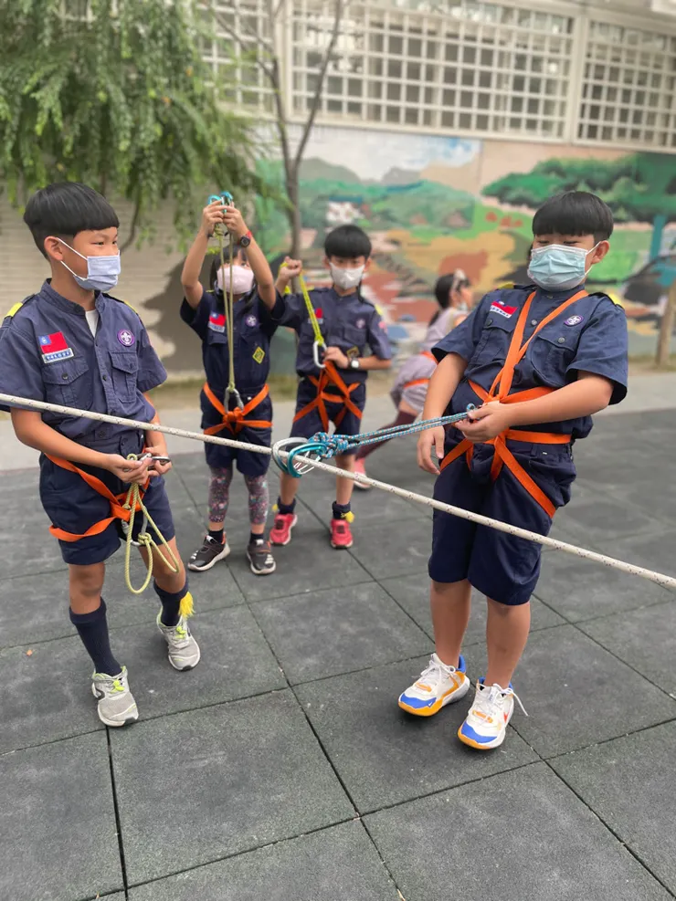 台南小學教育新風貌：上華蒙特梭利教育機構引領孩子自主學習的未來