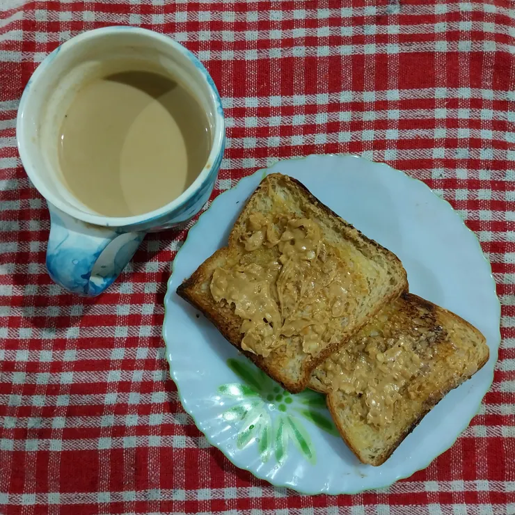 自己弄咖啡與花生醬多士