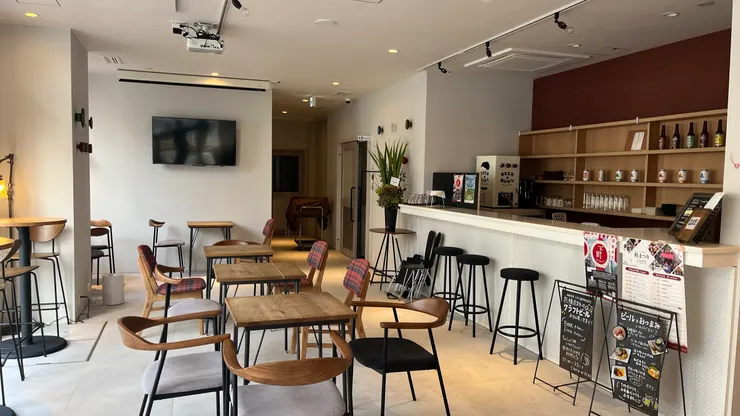 現在不少青旅都是這樣的營運模式。