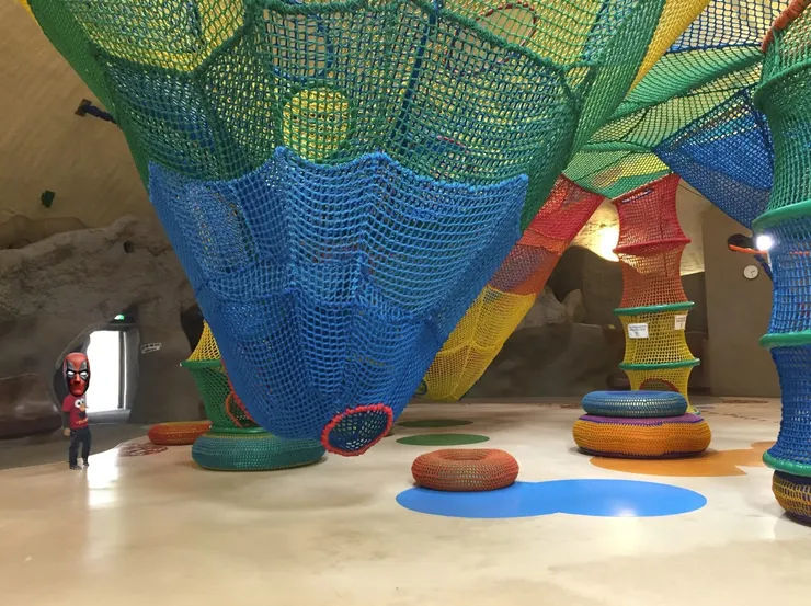 室內兒童攀爬區