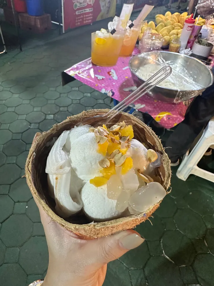 好好吃的椰子冰淇淋