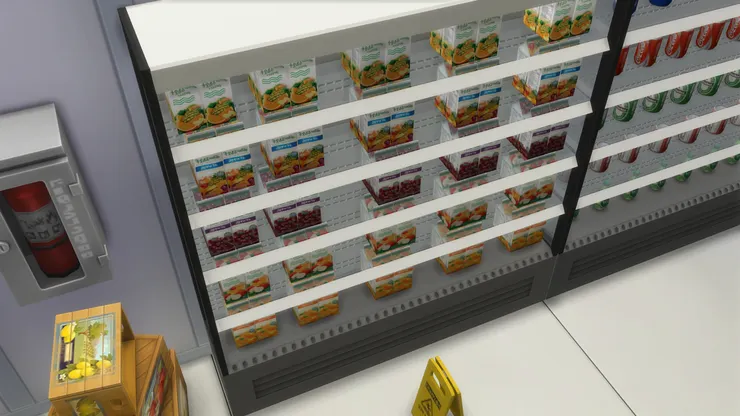 我平時很捨不得買這些果汁飲品，當晚一次買了好幾大瓶，但也背得我想死...