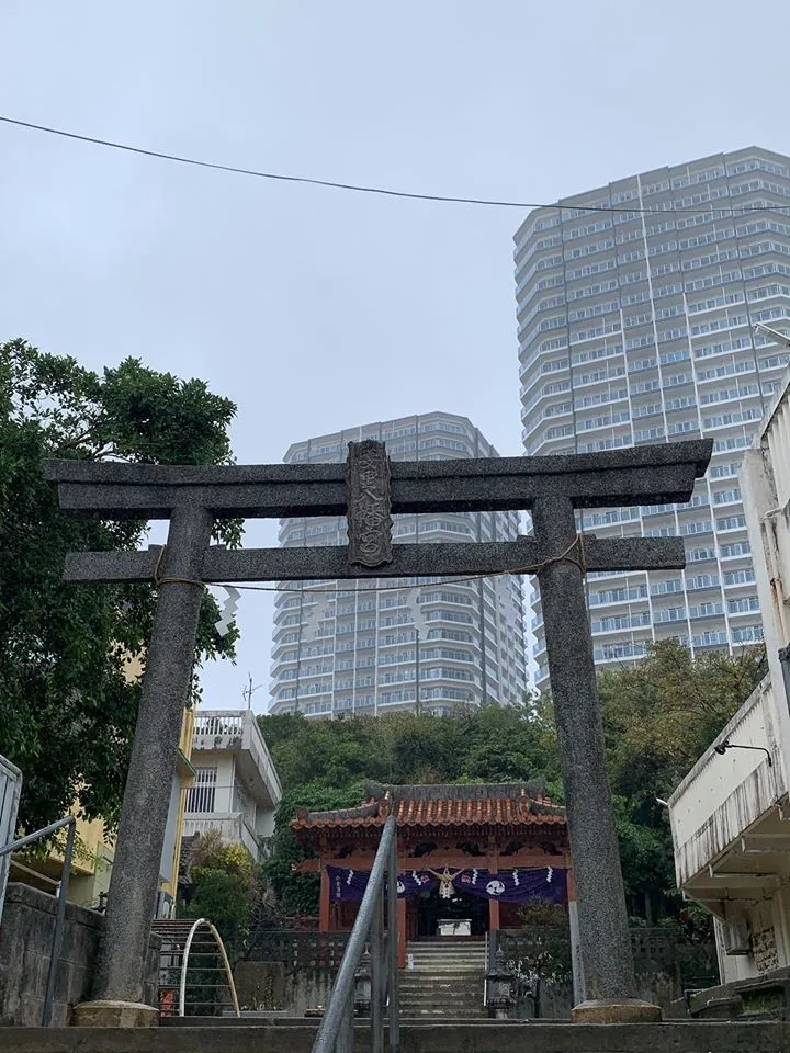 沖繩八社之一的安里八幡宮。