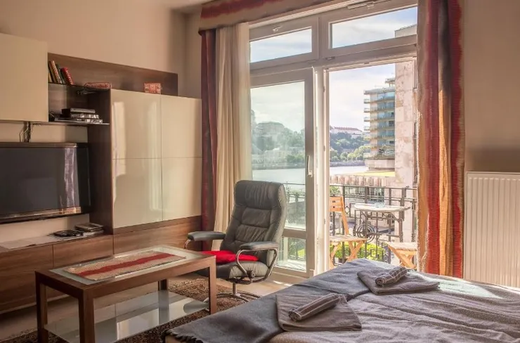 使用訂房網上的照片,因為我忘記拍室內,室內和照片一模一樣