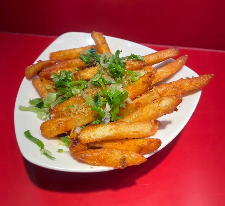 泰式蝦醬薯條 69元