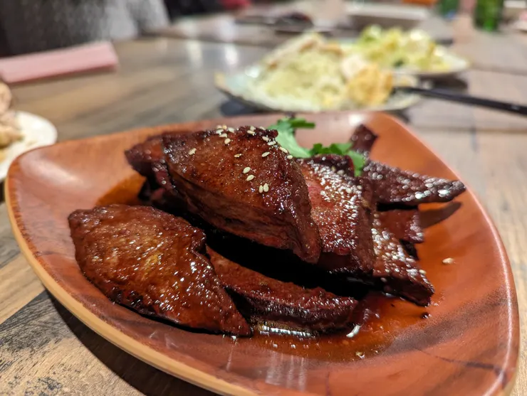 激推必點臨洋港的醬燒豬肝！