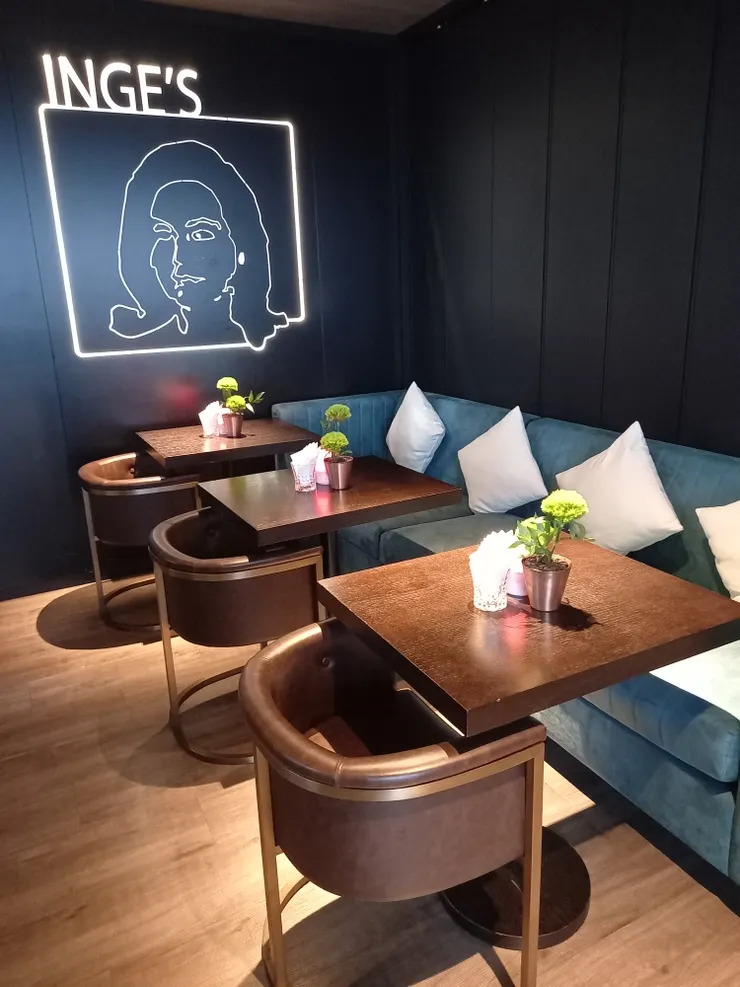 台北萬豪酒店20樓的高空酒吧INGE'S  BAR!