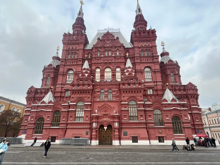國家歷史博物館，莫斯科待最久的景點，可看性很高 !