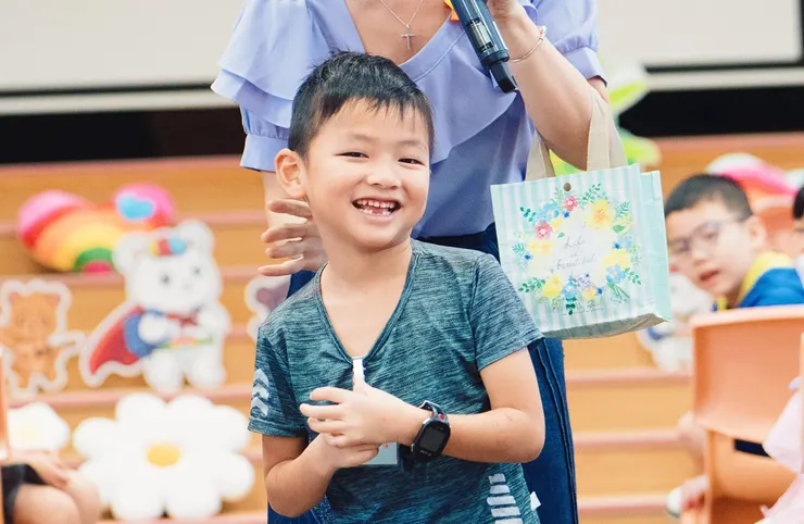 孩子燦爛的微笑是老師前進的重要動力