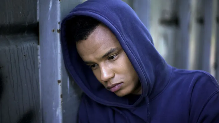 一開始可能只是孤單