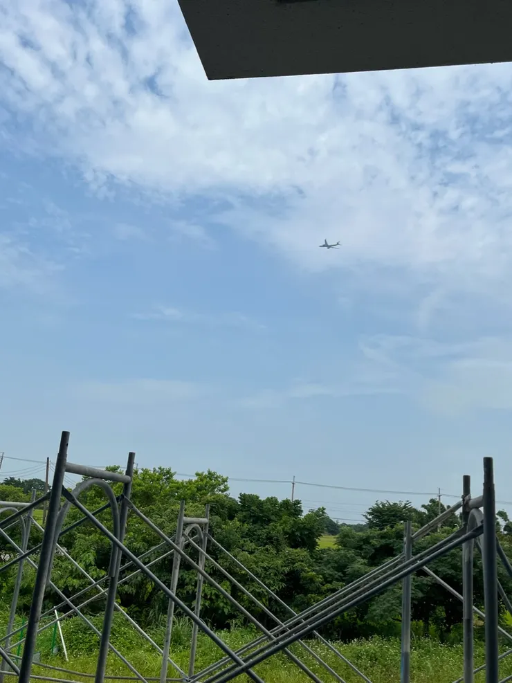 不到五分鐘一班的飛G。