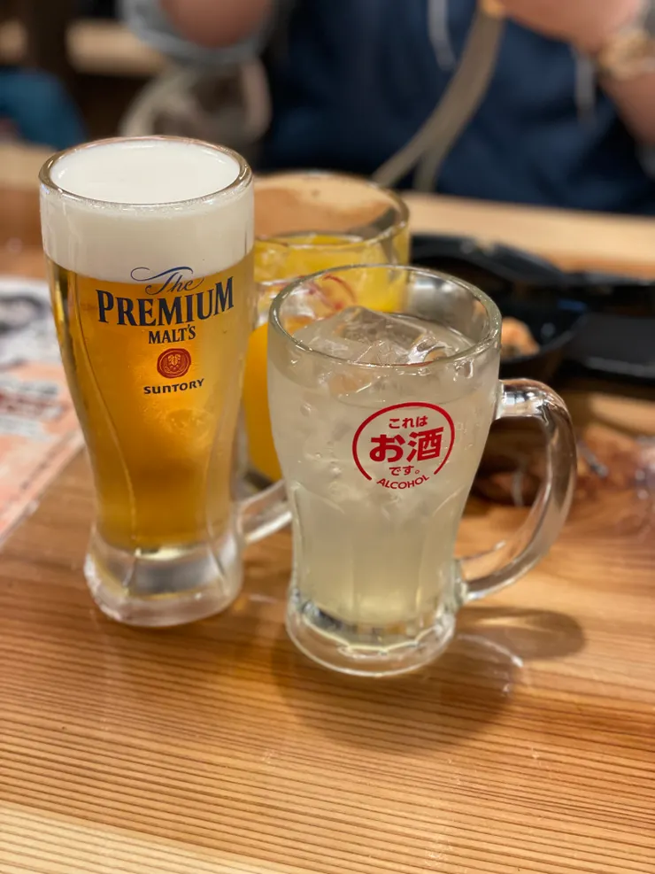 一杯倒只能喝果汁的我＋兩位喜歡小酌的姐