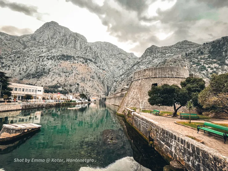 蒙特內哥羅的科特爾城護城河