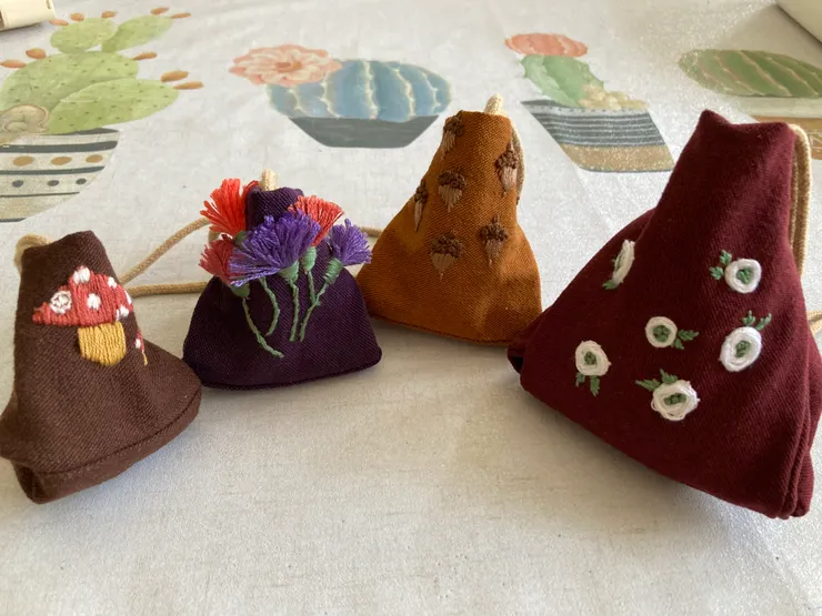 可可愛愛刺繡香氛袋