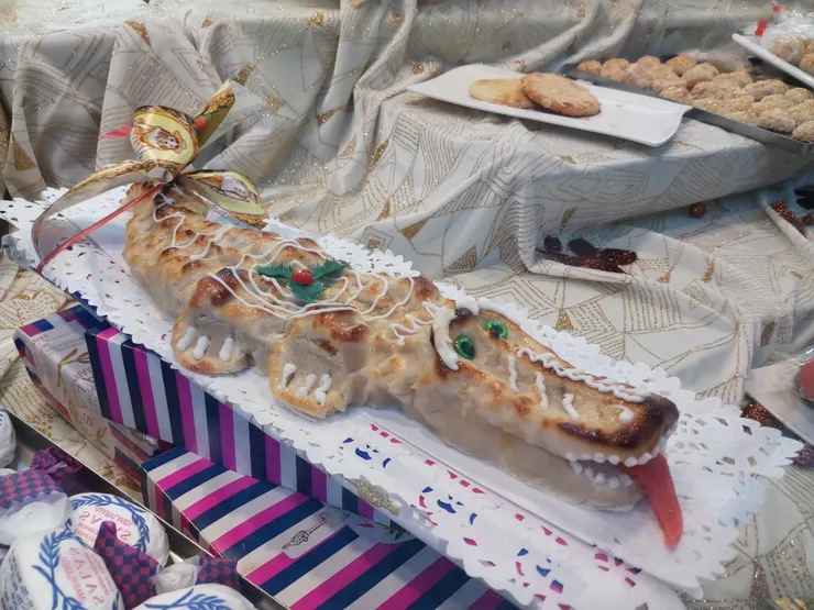 聖誕節的杏仁糕，百花爭鳴，處處可見特殊造型，圖片來源：食物典
