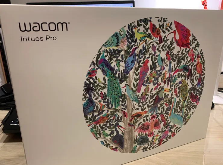 Wacom Intuos Pro Medium 外觀包裝