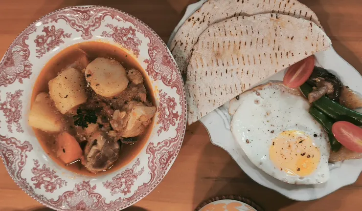 埃及燉雞 & Pita餅 $220