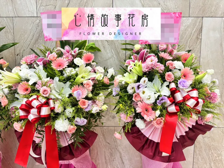 台南花柱、羅馬柱去哪買？開幕、告別式、祝賀專用，推薦【心情故事花房】！高CP值、用花新鮮、服務快速