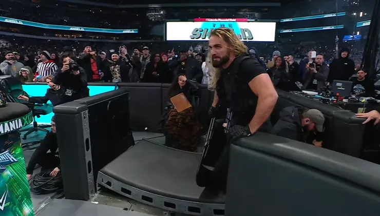 Seth 帶著鐵椅現身，承諾不再只是話語。