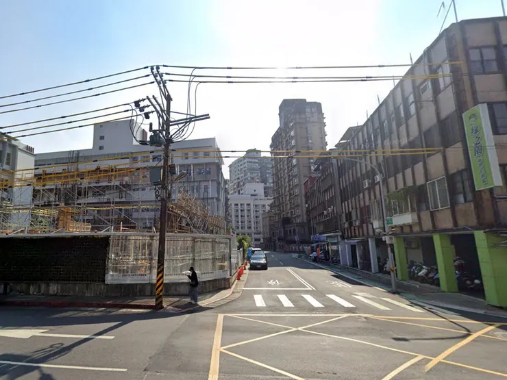 興建中的消防局