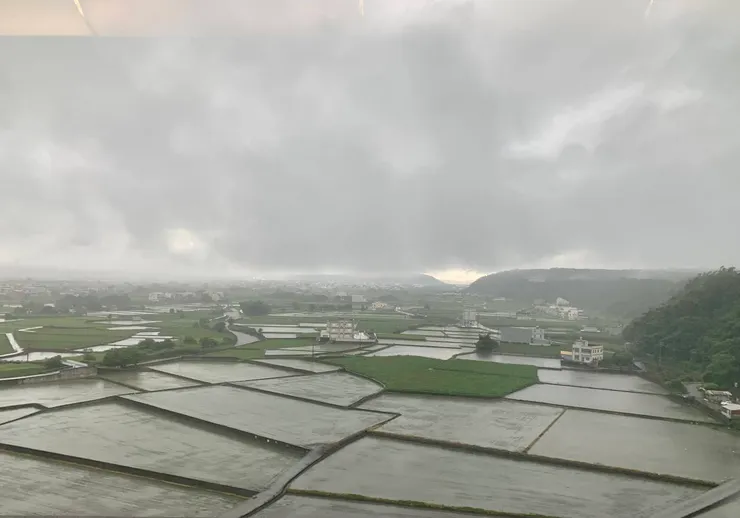 雖然前方不清楚，但我知道自己可以走。